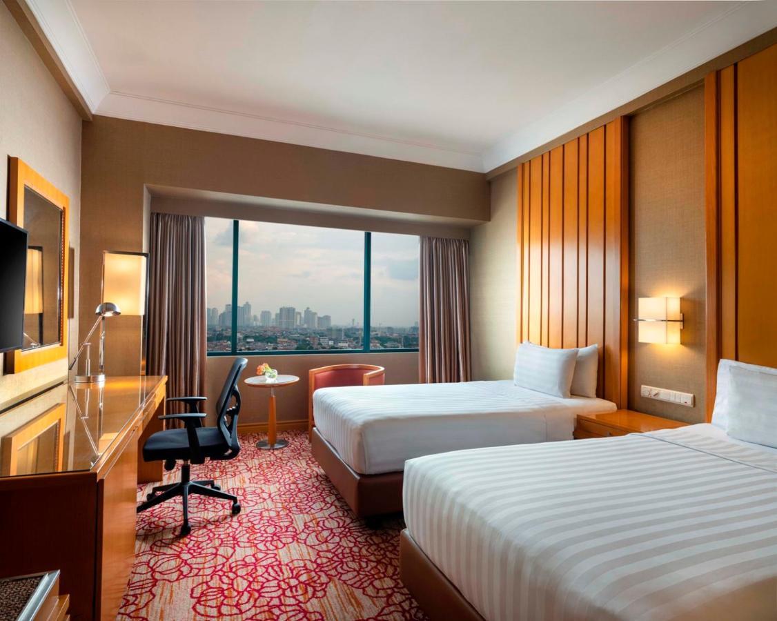 Hotel Ciputra Jakarta Managed By Swiss-Belhotel International Zewnętrze zdjęcie