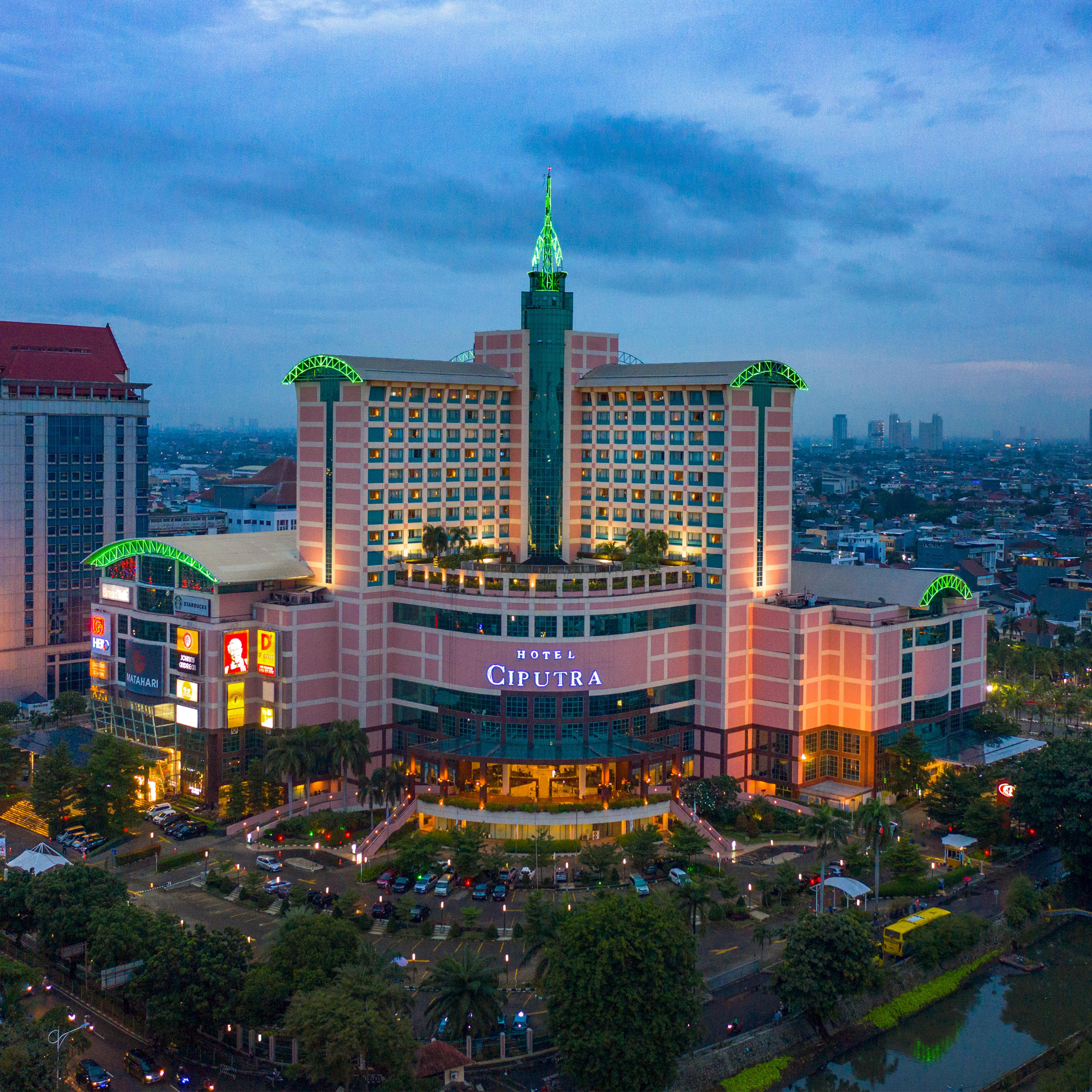 Hotel Ciputra Jakarta Managed By Swiss-Belhotel International Zewnętrze zdjęcie